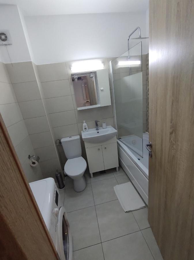 Апартаменти Fundeni - Garsoniere - Langa Spital Бухарест Екстер'єр фото